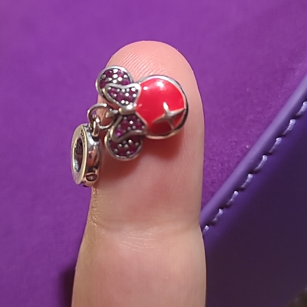 Minnie Mouse Charm - Picture 6 of 6
